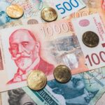 Минимална плата у Србији достигла 500 евра, плате у здравству и просвети значајно увећане