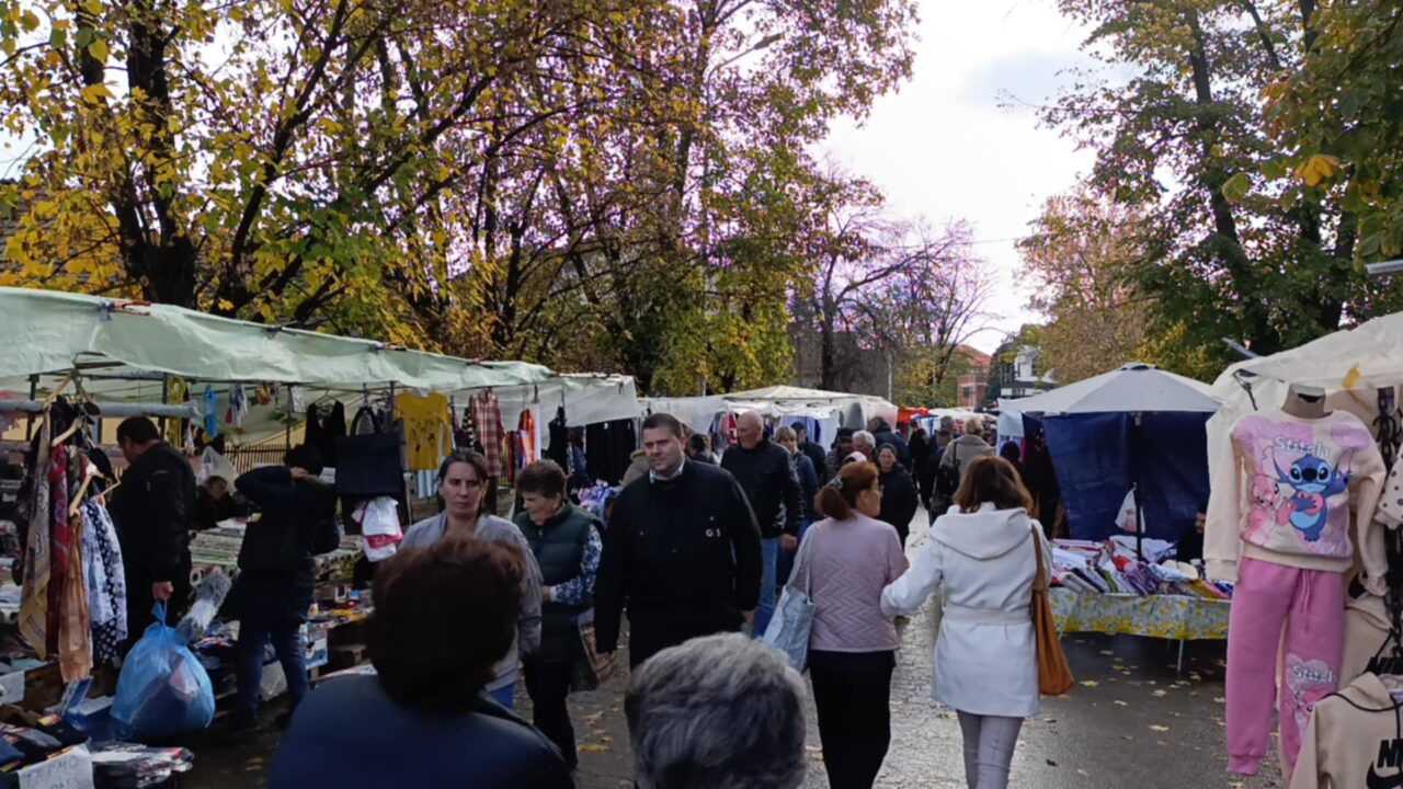 Последњи овогодишњи вашар у Варварину у знаку добре посете и празничне атмосфере