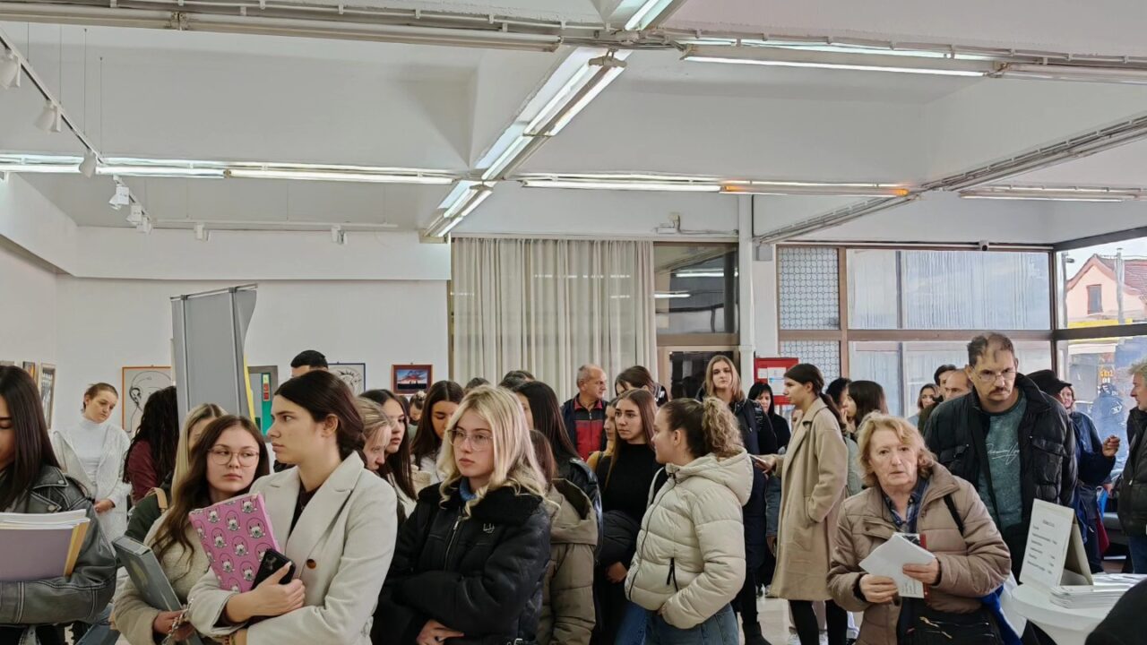 У Трстенику одржан Јесењи сајам запошљавања