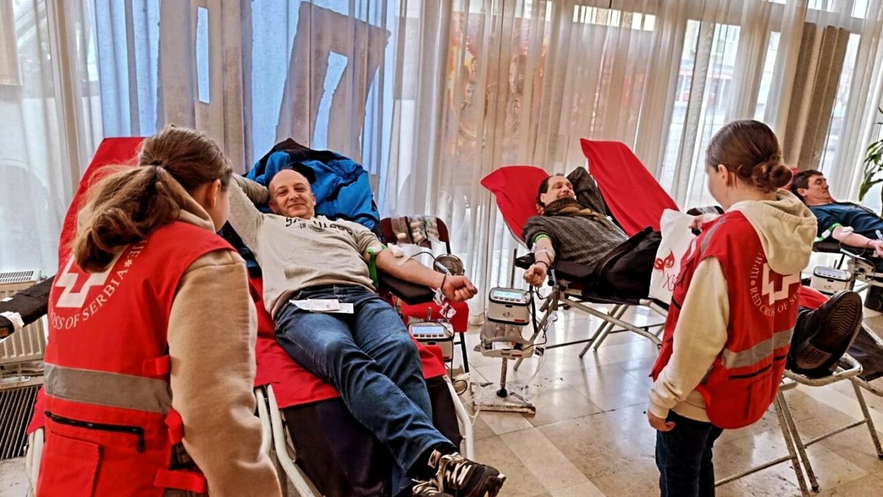 Црвени крст Трстеник успешно окончао овогодишње акције давања крви