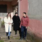 Варварински напредњаци посетили породицу Станисављевић у Обрежу