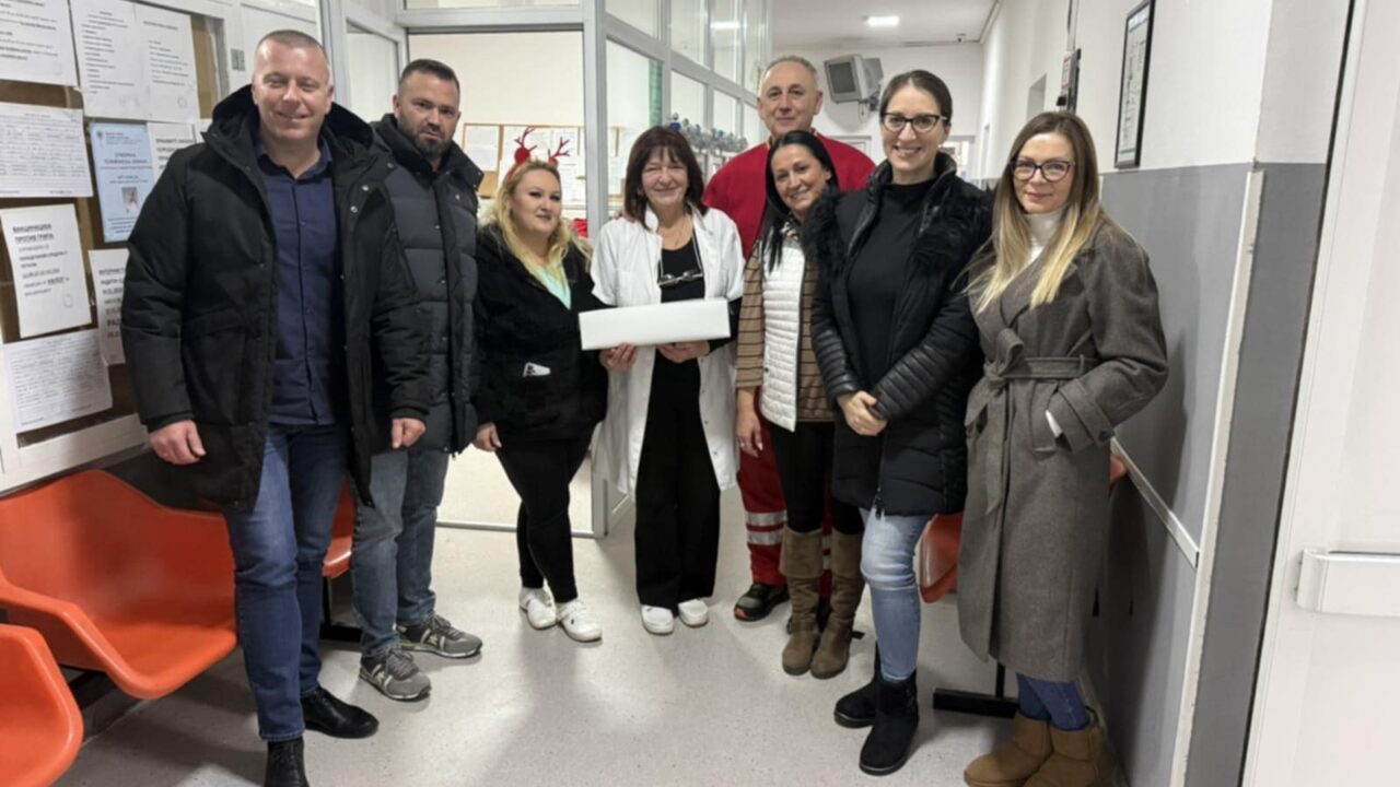 Руководство општине Варварин у новогодишњој ноћи обишло дежурне службе