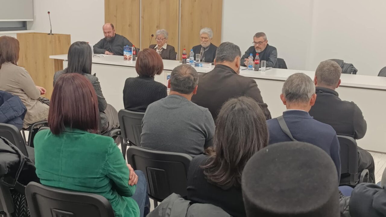 Представљена књига “Твоје од твојих” протојереја ставрофора Љубивоја Радовића