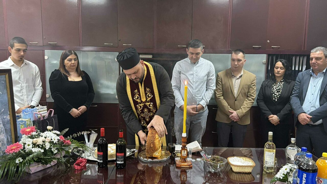 Средња школа Варварин свечано обележила Дан школе и школску славу Савиндан