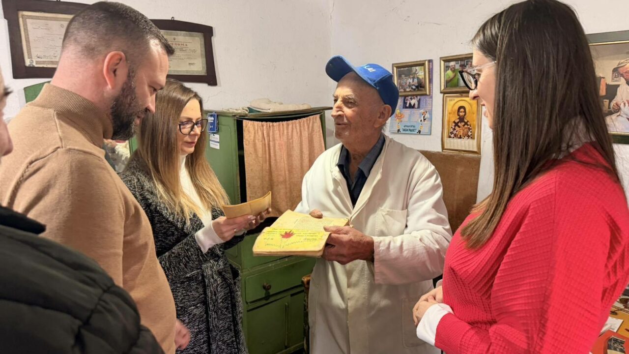 Представници Општинског одбора СНС Варварин у посети једном од најстаријих занатлија у Србији