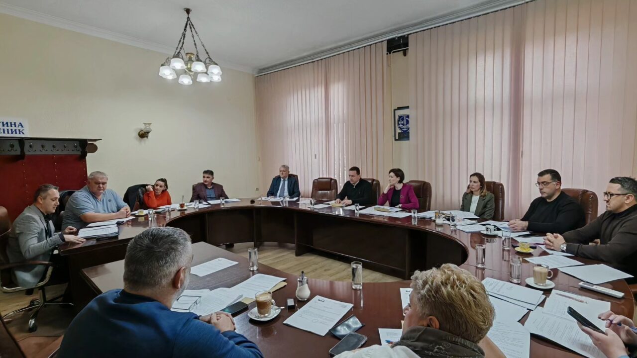 Усвојен Правилник “Родитељ-старатељ”: Значајна подршка породицама деце са повећаним потребама