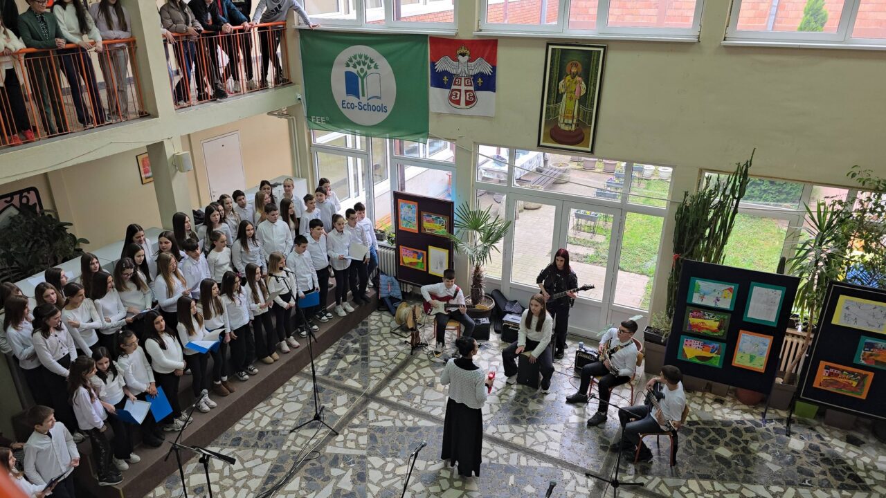 ОШ “Миодраг Чајетинац Чајка” свечано обележила Дан школе