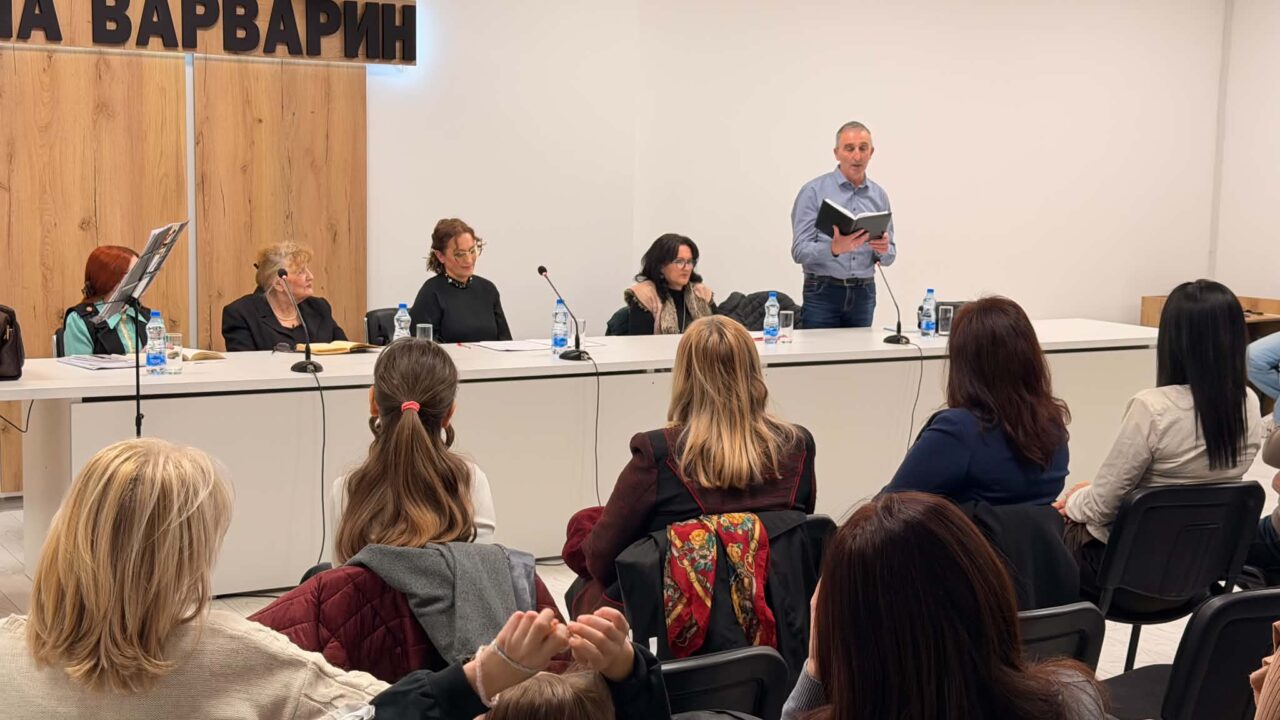 Завичајни песници приредили надахнуто вече поезије у Варварину