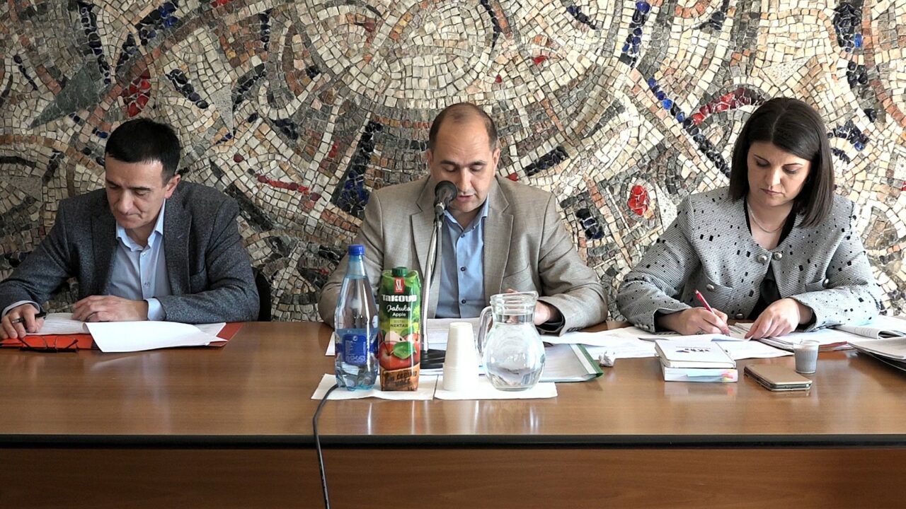 Пропао покушај смене председника Скупштине општине Александровац, усвојен ребаланс буџета