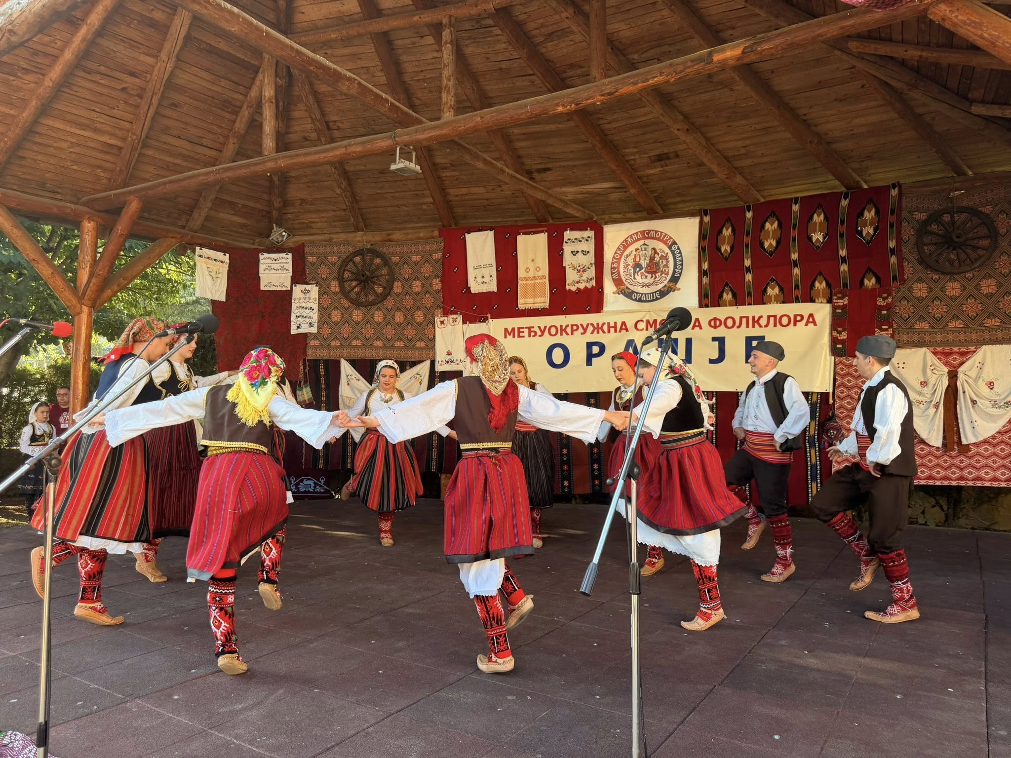 Од Врања до Београда: Србија се окупила у Орашју