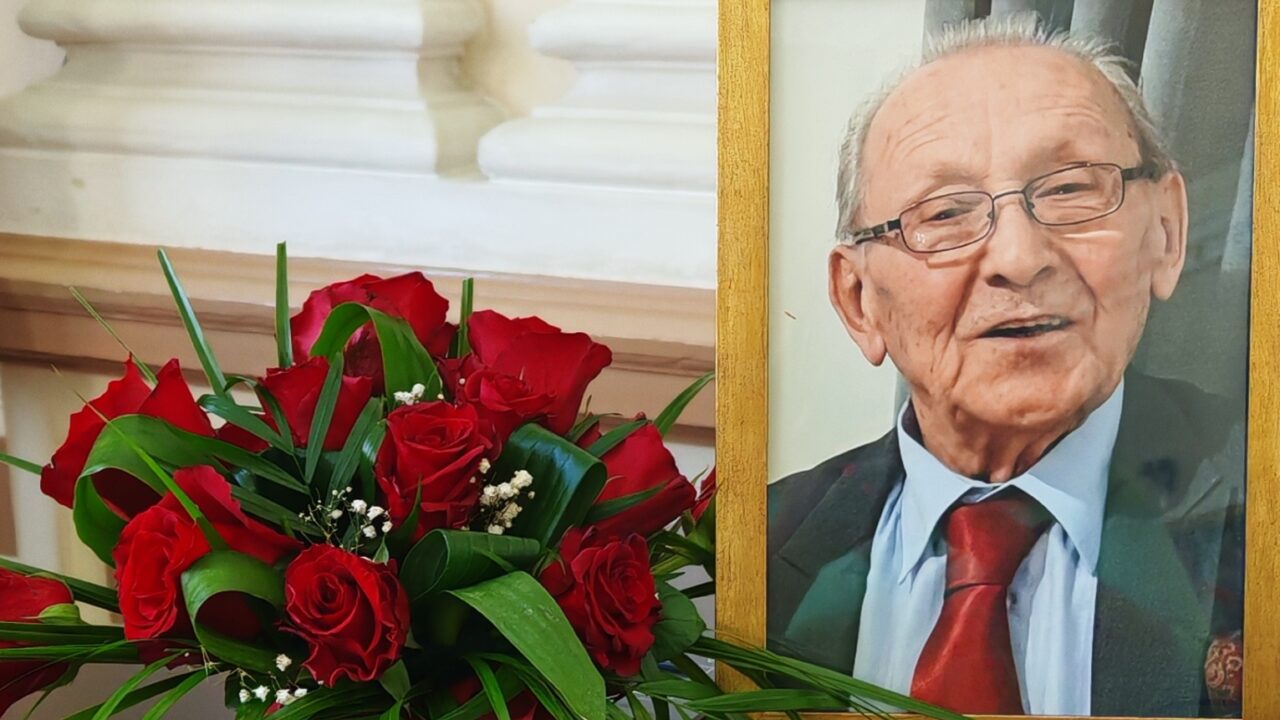 In memoriam: Живан Николић