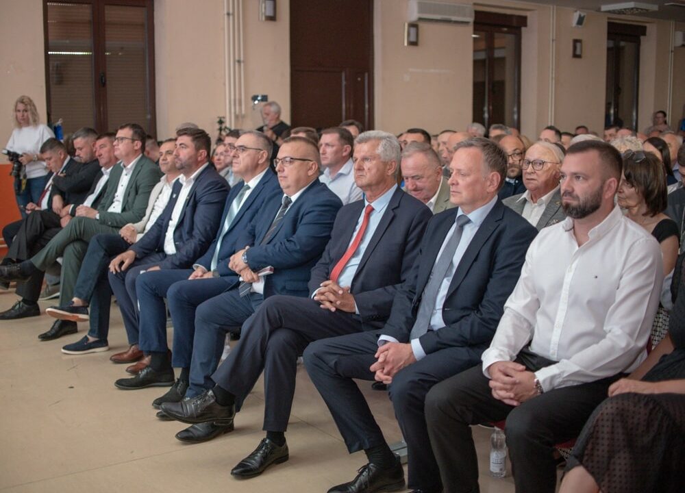 Свечаном академијом у Српском културном центру обележен Видовдан – Дан општине Модрича