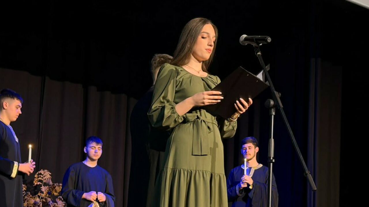 Кристина Николић освојила друго место на Републичком такмичењу из књижевности