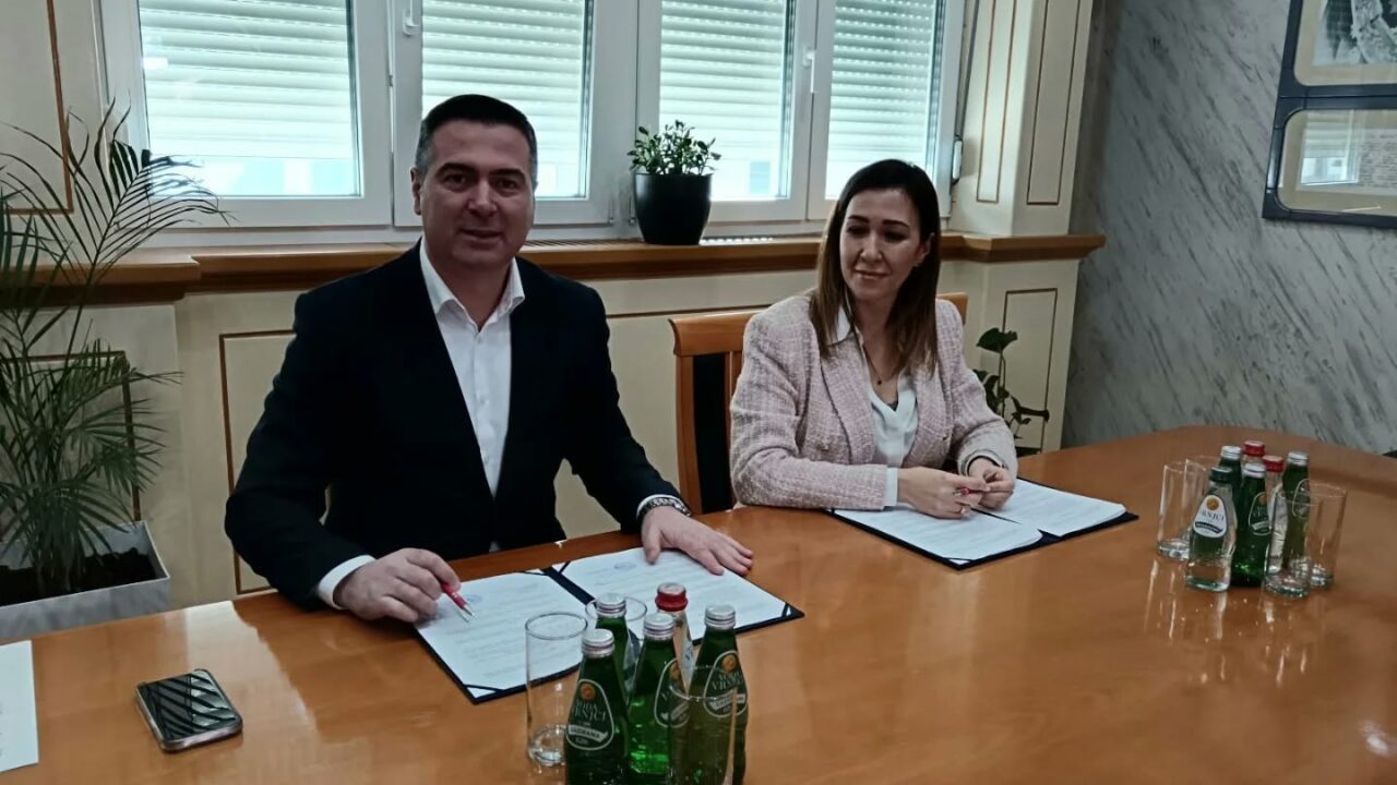 У Врњачкој Бањи потписан Меморандум за изградњу станова за 25 интерно расељених породица