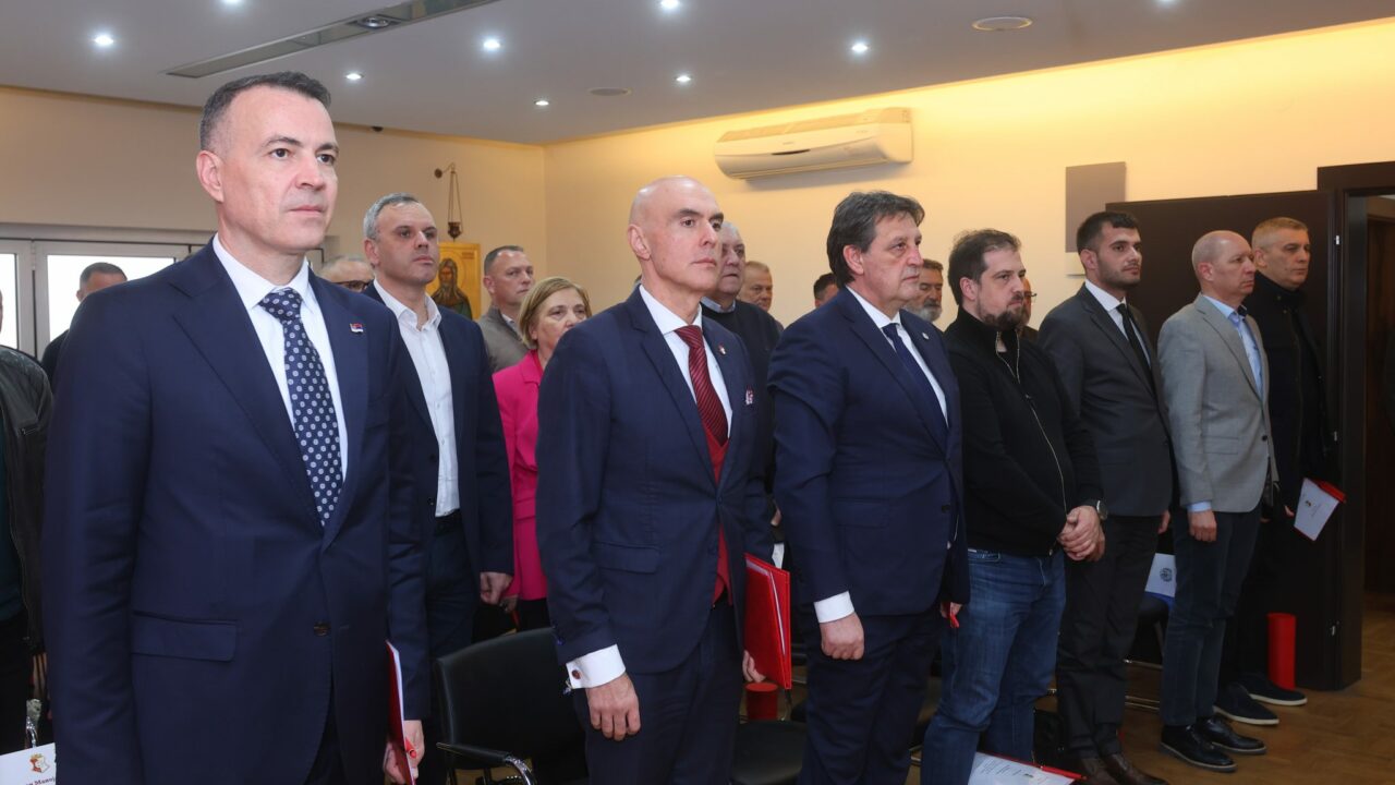 Одржана ванредна седница Скупштине ФК Напредак: Оставка председника Милоша Ненезића једногласно одбијена