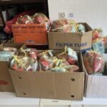 Црвени крст Варварин поделио васкршње пакетиће деци корисника Народне кухиње