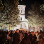 Свечана литија и поноћна литургија обележиле Васкрс у Варварину